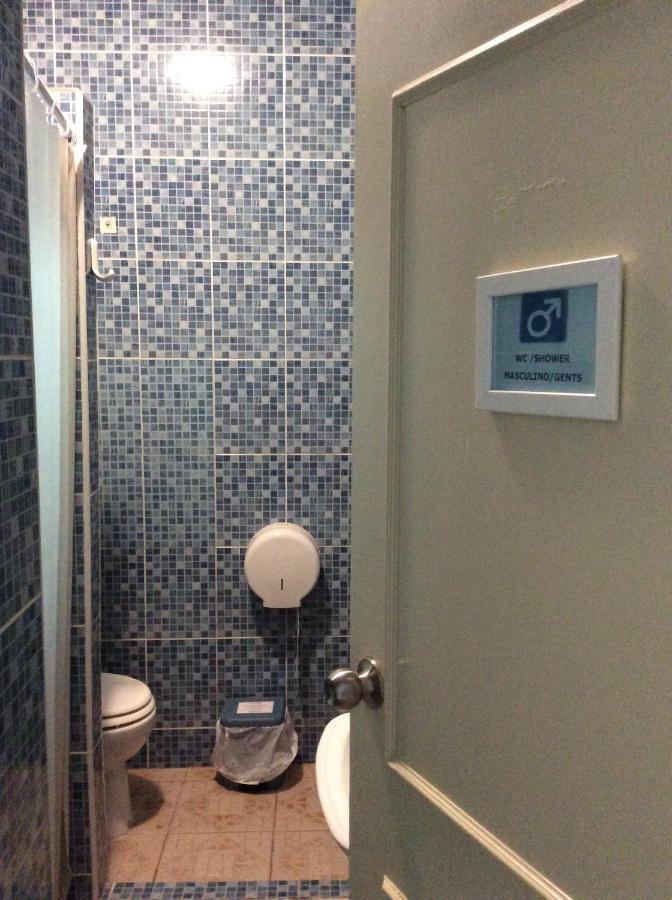 לאגוּ‏ש Iguana Guesthouse מראה חיצוני תמונה