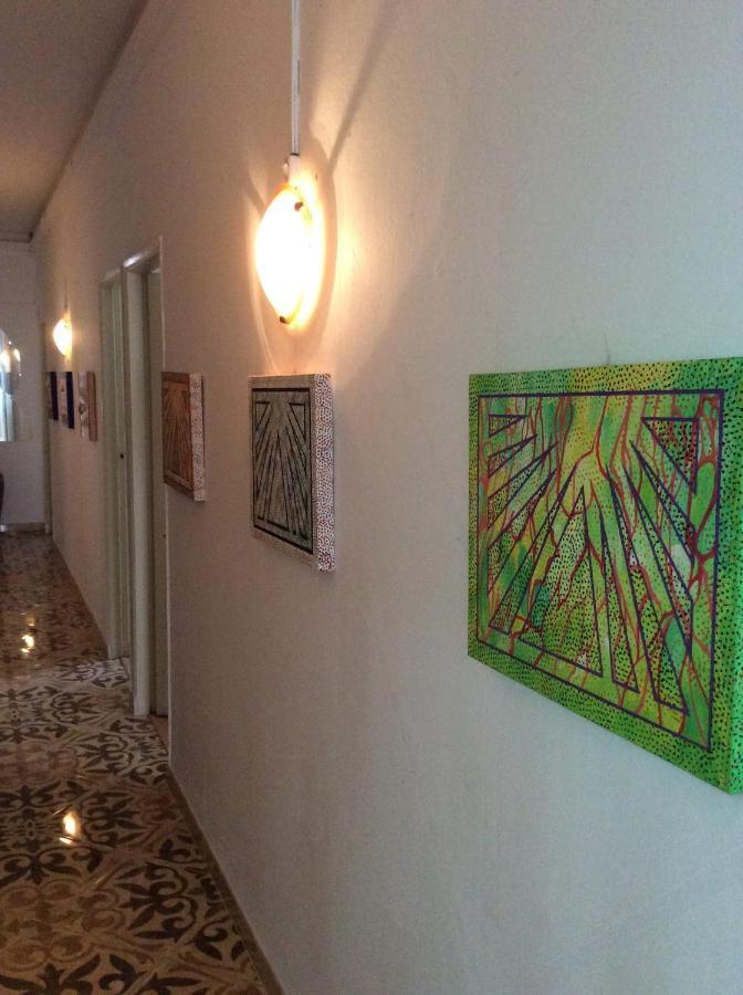 לאגוּ‏ש Iguana Guesthouse מראה חיצוני תמונה